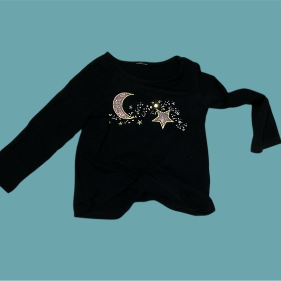 2 PIECE LONG SLEEVE PULLOVER TOPS SIZE 18 MONTHS NEVER WORN - Picture 2 of 3